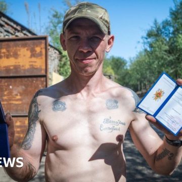 The Ukrainian convicts swapping jail for the front line