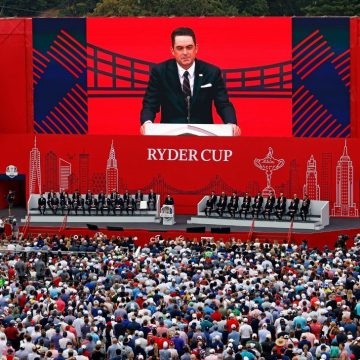 Banter, blunders begin at Ryder Cup opening ceremony