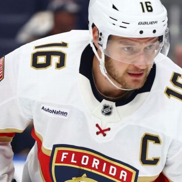 Panthers’ Aleksander Barkov has surgery to repair ACL, MCL injuries