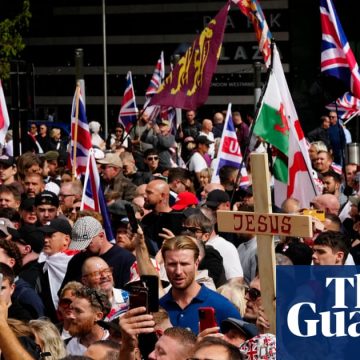 Christians should stand firm against the far right | Christianity