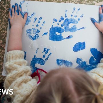 Australian kindergarten asks parents to pay thousands for their children’s art