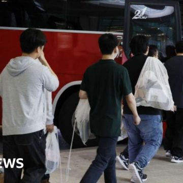 US officers tied us up and pointed guns at us, South Korean engineers tell BBC