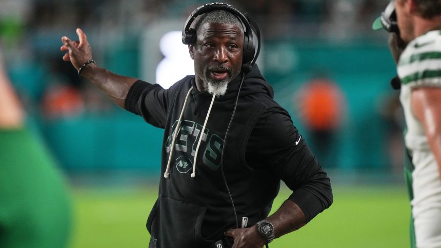 Aaron Glenn Rips Jets for 3 Turnovers, 13 Penalties in Dolphins Loss, 'Disappointing'