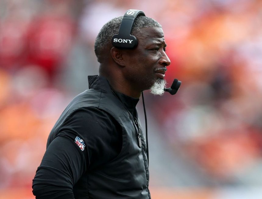 Aaron Glenn blasts 0-4 Jets as 'very disappointing' after error-filled loss