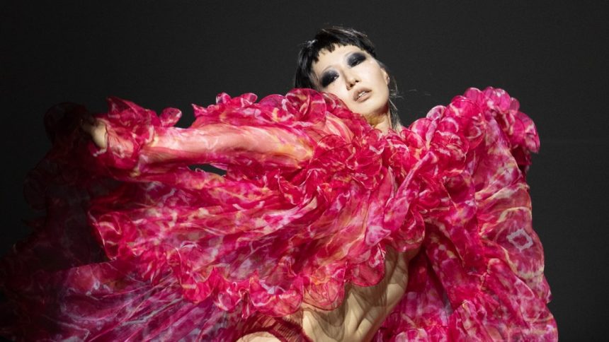 Ashish Spring 2026 Ready to Wear Runway, Fashion Show & Collection Review