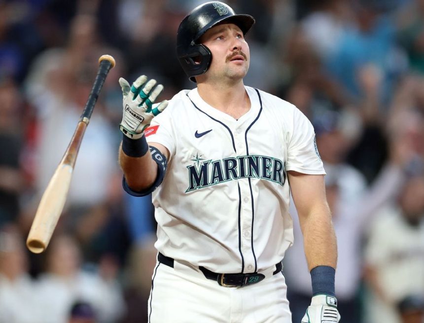 Cal Raleigh hits 59th, 60th home runs as Mariners clinch AL West