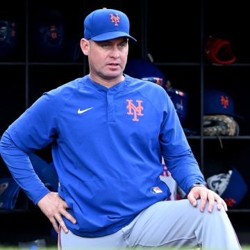Carlos Mendoza Defended by Mets Players After Missing 2025 MLB Playoff Bracket