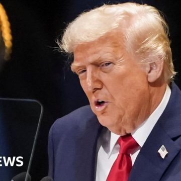 Donald Trump tells UN meeting London wants "to go to sharia law"
