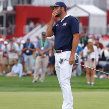 Europe holds 7-point lead on U.S. entering Ryder Cup singles