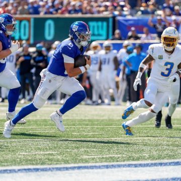 Fantasy football free agent pickups: Replacing Malik Nabers, surprising RB options