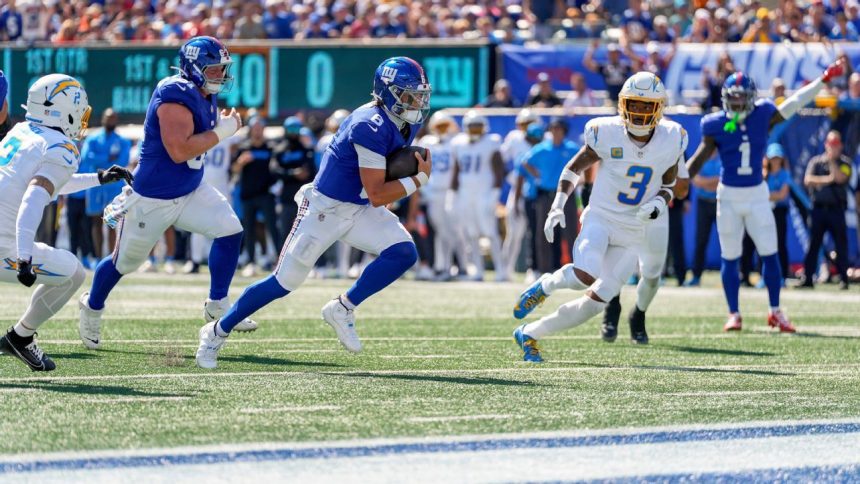 Fantasy football free agent pickups: Replacing Malik Nabers, surprising RB options