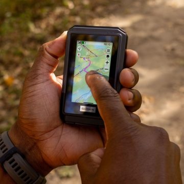 Garmin’s eTrex Touch navigator can go almost a month without charging