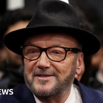 George Galloway stopped at Gatwick by counter terrorism police