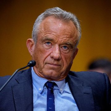 RFK Jr.’s Vaccine Panel Votes Down Its Own Proposal to Require Prescriptions for Covid-19 Shots