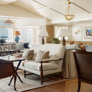 How to Nail the Nancy Meyers Aesthetic in Your Own Dining Room