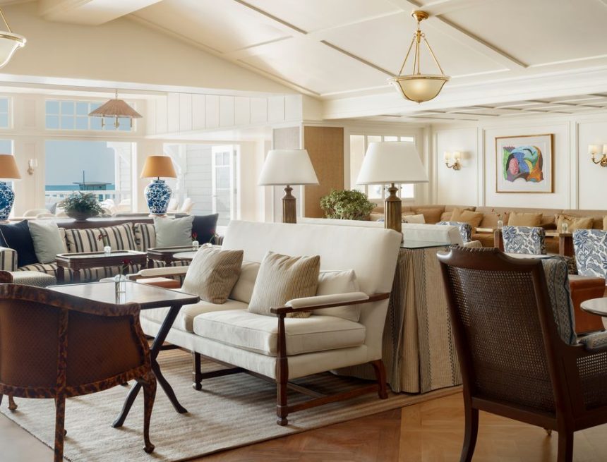 How to Nail the Nancy Meyers Aesthetic in Your Own Dining Room