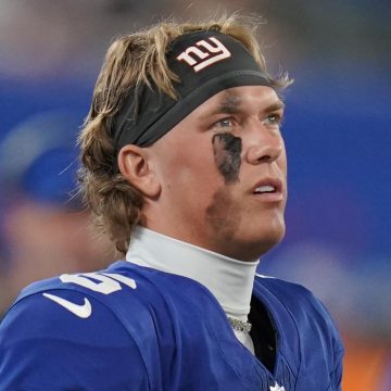 Jaxson Dart to Be Giants QB1 for Rest of 2025 NFL Season, Russell Wilson Named QB2