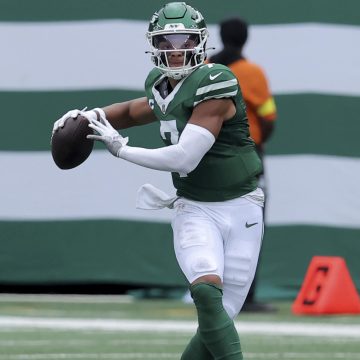 Justin Fields Returns to Jets Practice amid Concussion Recovery Ahead of Dolphins Game