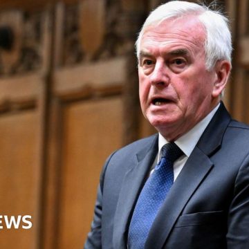 Labour readmits McDonnell and Begum after benefit cap rebellion