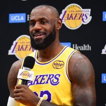 LeBron excited by Lakers' revamped roster, 'not worried' about future