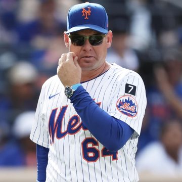 Mets Reportedly Don't Plan on Firing Carlos Mendoza After Missing MLB Playoff Bracket