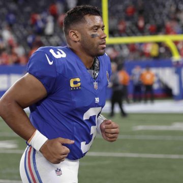 NFL Insiders Reportedly 'Assumed' Russell Wilson Would Be Cut By Giants After Benching