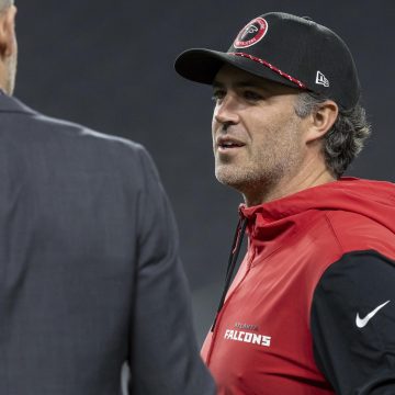 OK State Reportedly Eyes Falcons OC Zac Robinson to Replace Mike Gundy as HC