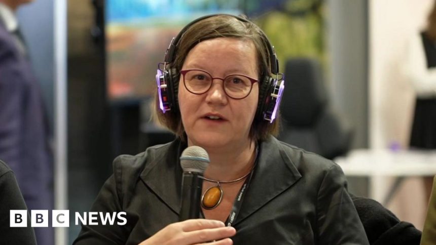 Scrapping child benefit cap makes economic sense, Rachel Reeves told