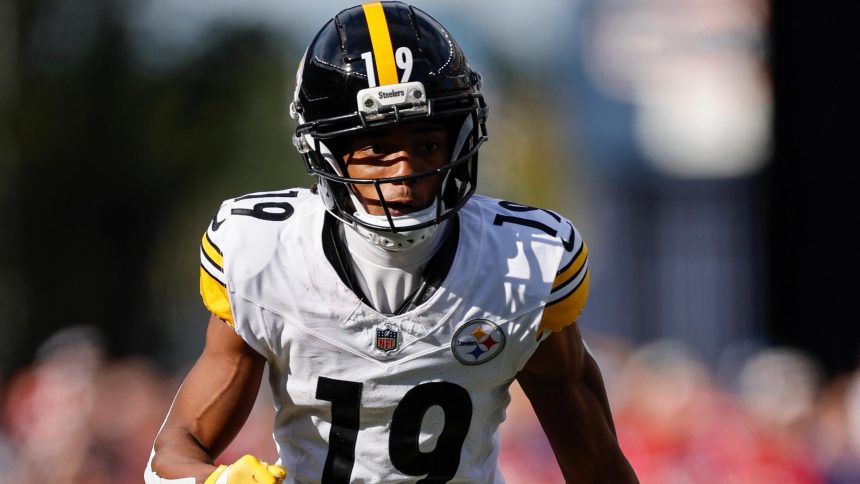 Steelers' Calvin Austin Hospitalized in Ireland After Shoulder Injury vs. Vikings