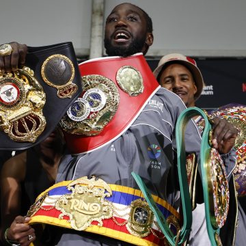 Terence Crawford Celebrates Win over Canelo Alvarez with Parade in Video, Photos