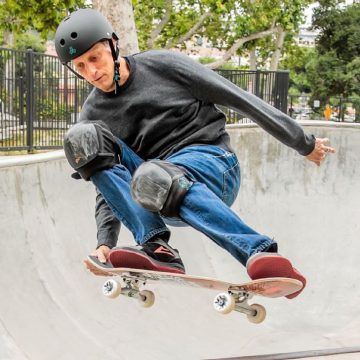 Tony Hawk skateboard from first-ever 900 sells for $1.15M