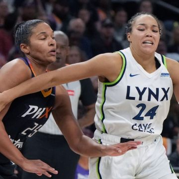 WNBA sources: Data doesn't show link between injuries, missed calls
