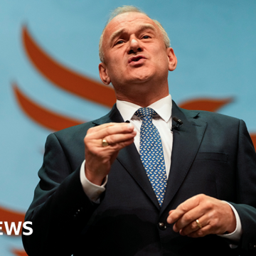 We'll stop Farage turning UK into Trump's America, says Ed Davey