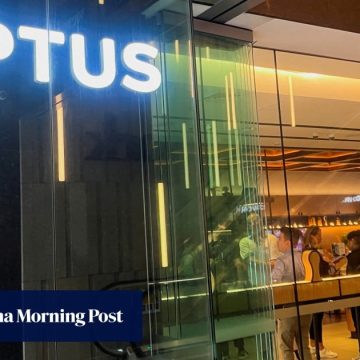 Baby among 3 dead in Australia after Optus network failure hits emergency calls
