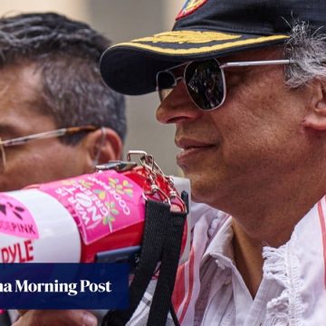 US revokes Colombian president’s visa after he calls soldiers to ‘disobey Trump’