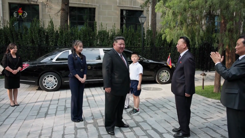 Kim Jong Un reinforced that daughter is successor by taking her to China: NIS