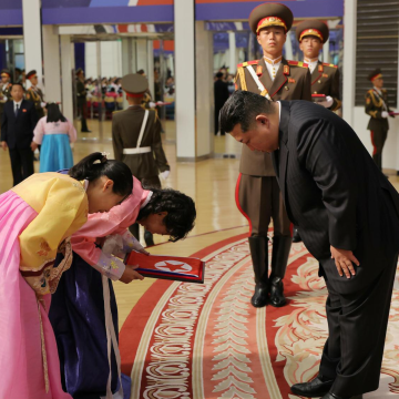 Kim Jong Un again consoles families of fallen DPRK soldiers, reveals more deaths