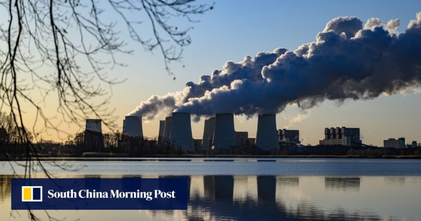 Carbon dioxide levels hit record last year, causing more extreme weather
