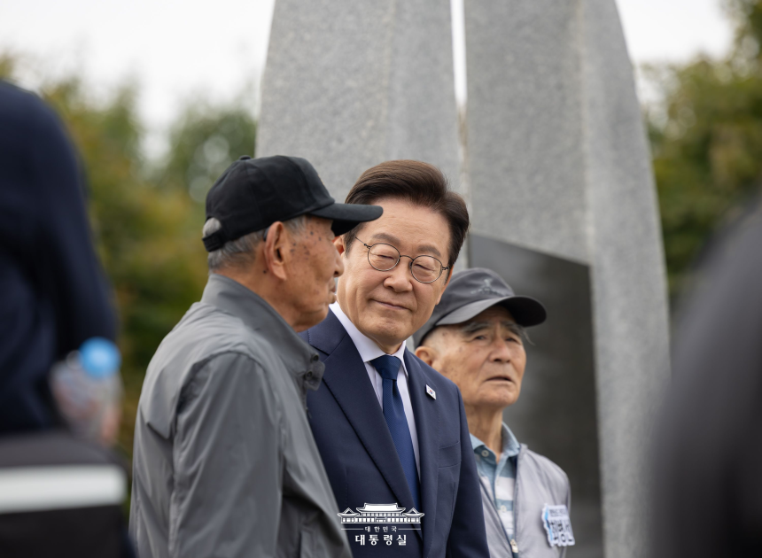 Lee Jae-myung calls for North Korea to allow contact between separated families