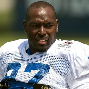 Arthur Jones, who won a Super Bowl with the Ravens, dies at 39