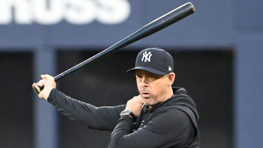 Aaron Boone fires back at Buck Martinez’s Yankees criticism