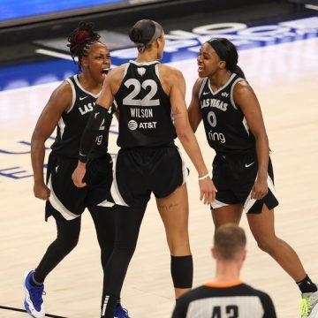 Jackie Young’s 32 propels Aces to Game 2 win over Mercury