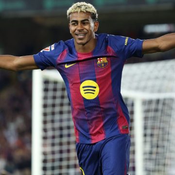 UEFA reluctantly approves Villarreal-Barcelona game in Miami