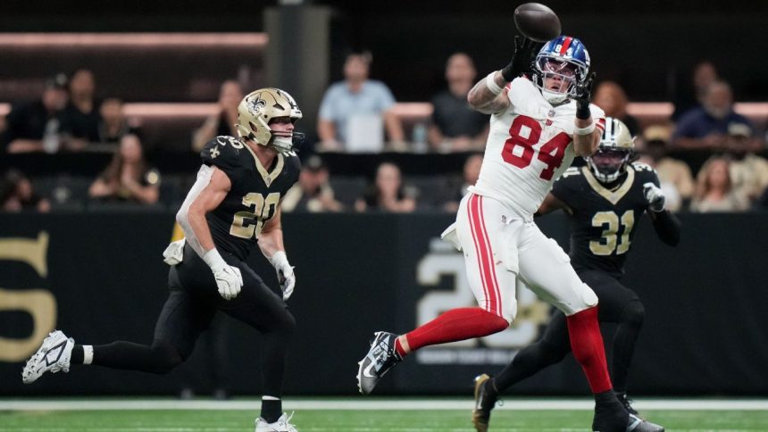 Fantasy playbook: NFL Week 6 Shadow Reports, lineup locks and projected scores