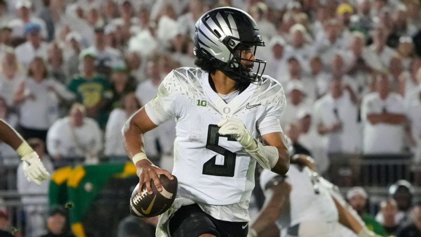 How Oregon’s Dante Moore, Indiana’s Fernando Mendoza became unlikely NFL darlings