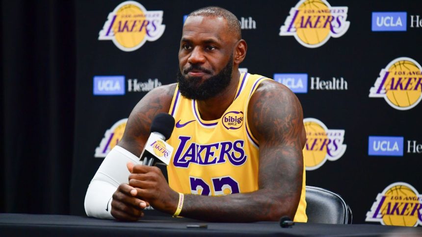 Four ways this NBA season could play out for LeBron, Lakers