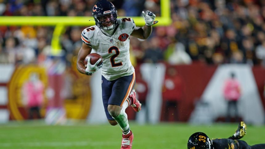 Bears’ DJ Moore back in Chicago after spending night in hospital