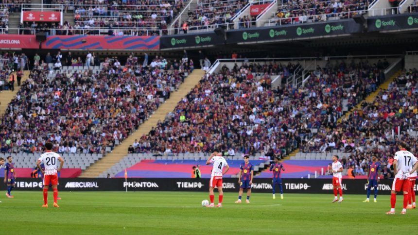 Barcelona players delay start in protest against match in Miami