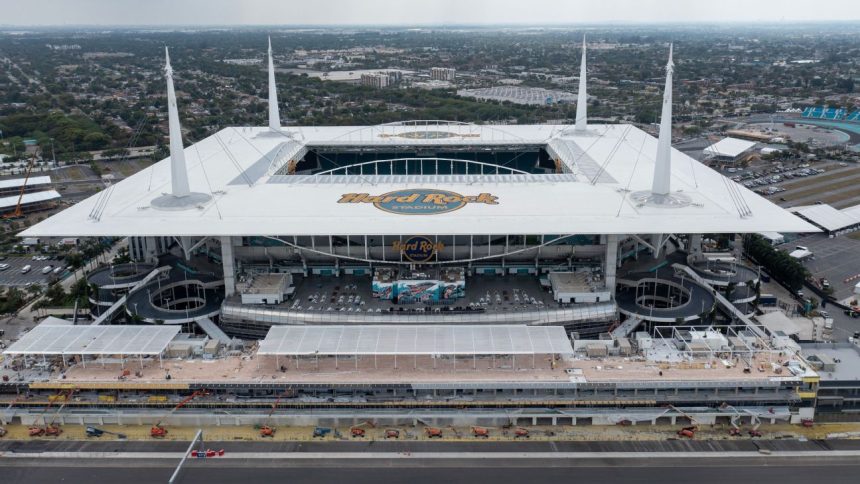 Miami, CFP mull plans for Hard Rock Stadium scheduling conflict