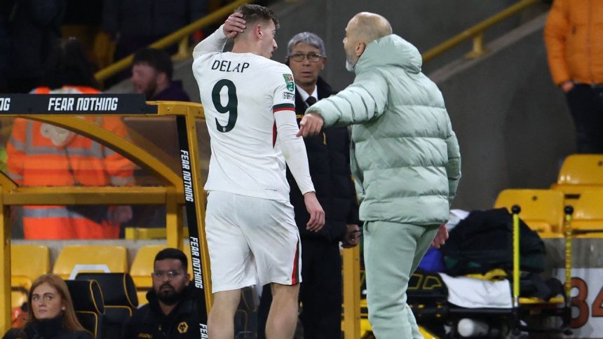 Chelsea's Maresca slams Delap for 'embarrassing' red card Chelsea’s Maresca slams Delap for ’embarrassing’ red card